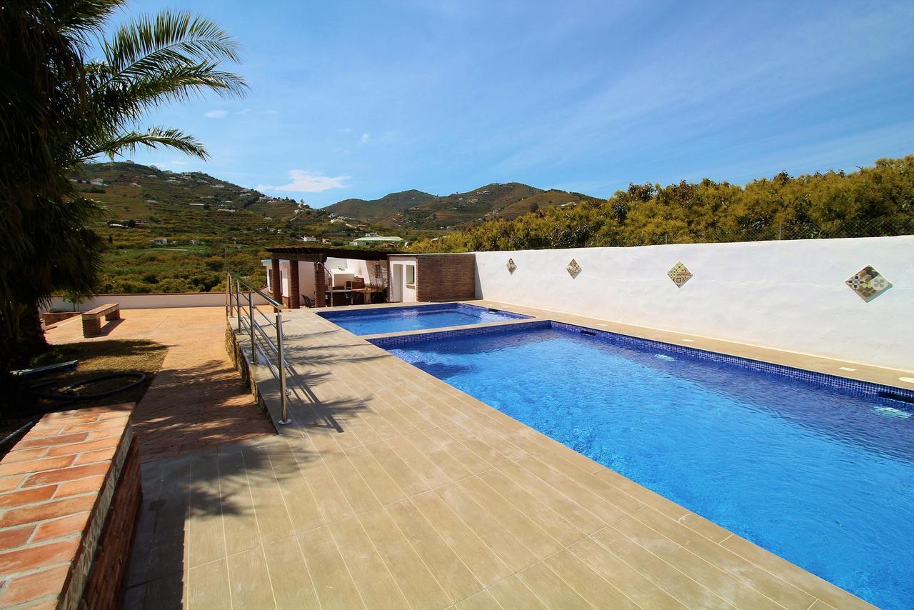 Villa El Crucero With Pool And Jacuzzi Spainsunrentals 1035 Нерха Екстериор снимка